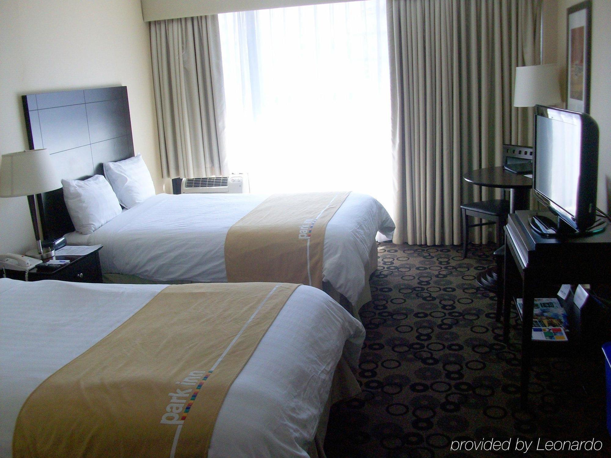 Park Inn & Suites By Radisson Βανκούβερ Δωμάτιο φωτογραφία
