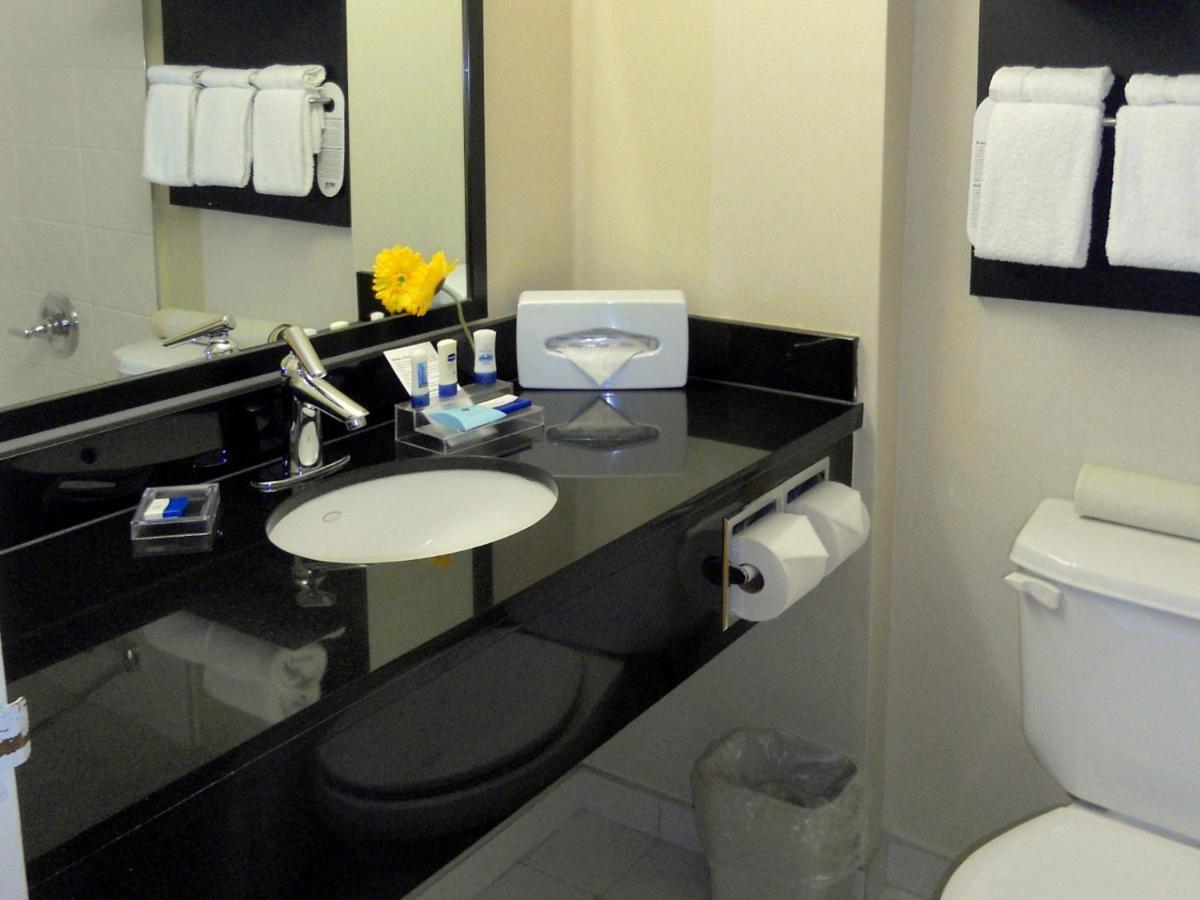 Park Inn & Suites By Radisson Βανκούβερ Εξωτερικό φωτογραφία